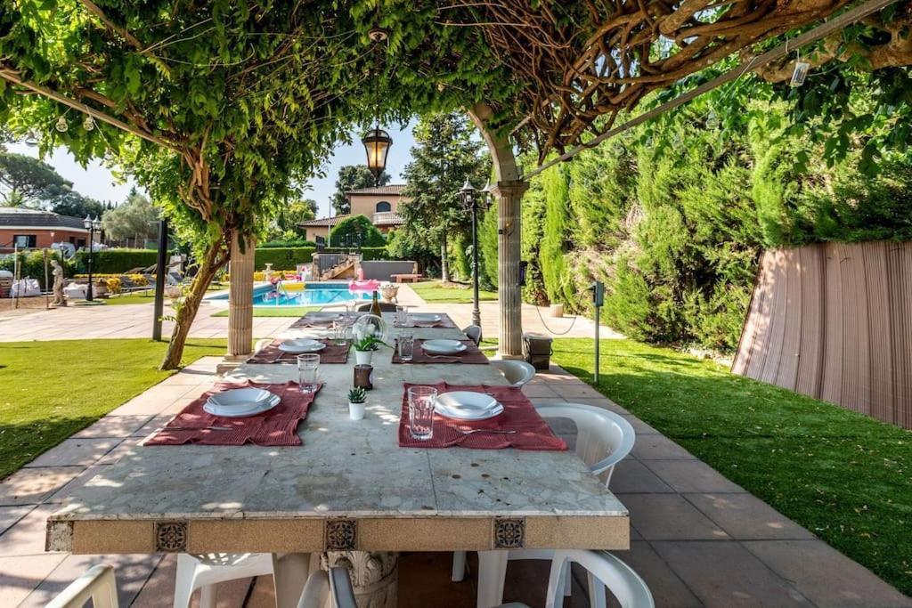Casa Rural Con Piscina Privada, Barbacoa, Wifi Y Parking Incluido Vilovi de Onar Bagian luar foto